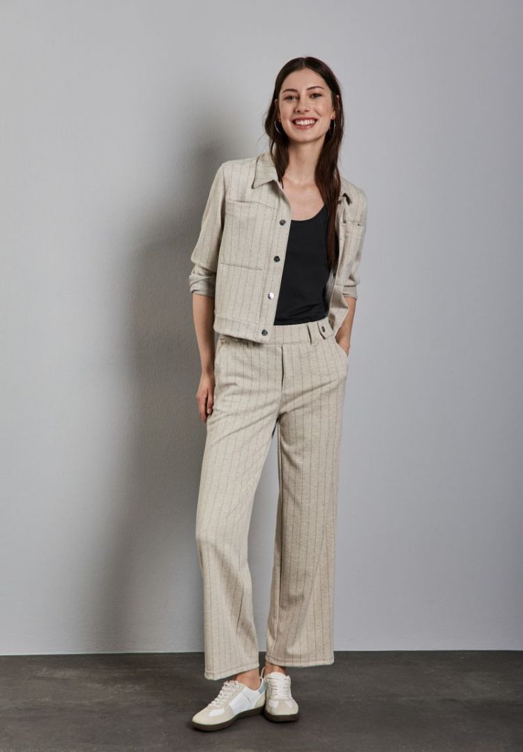  10001 Black
