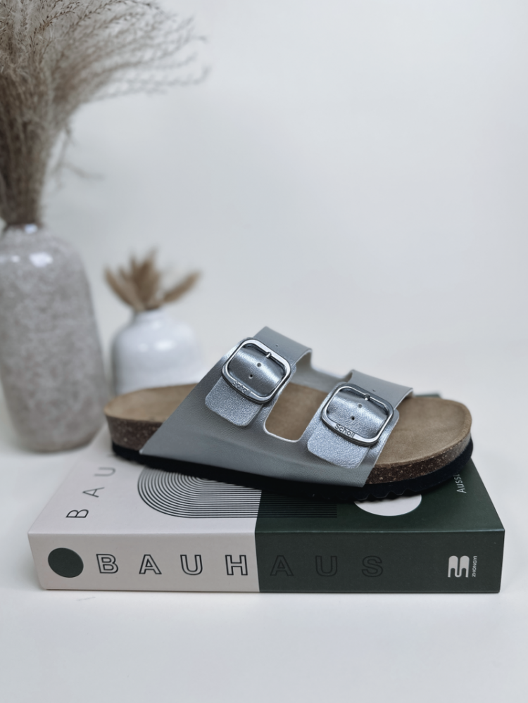  DARK SILVER