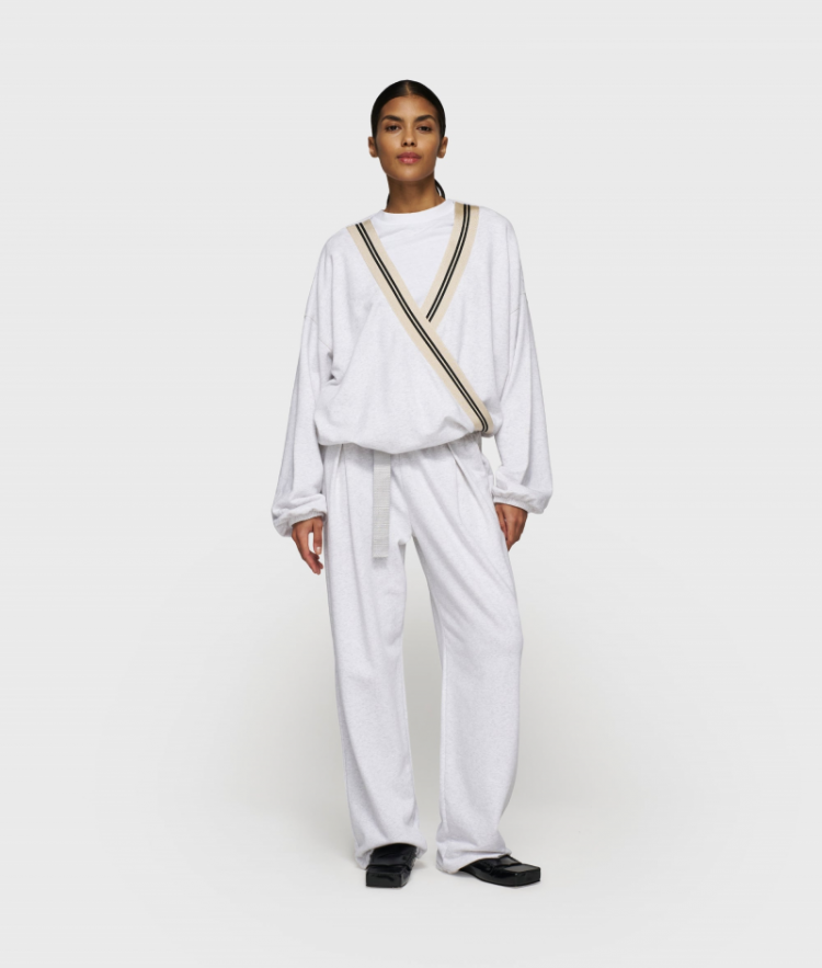  white grey mele