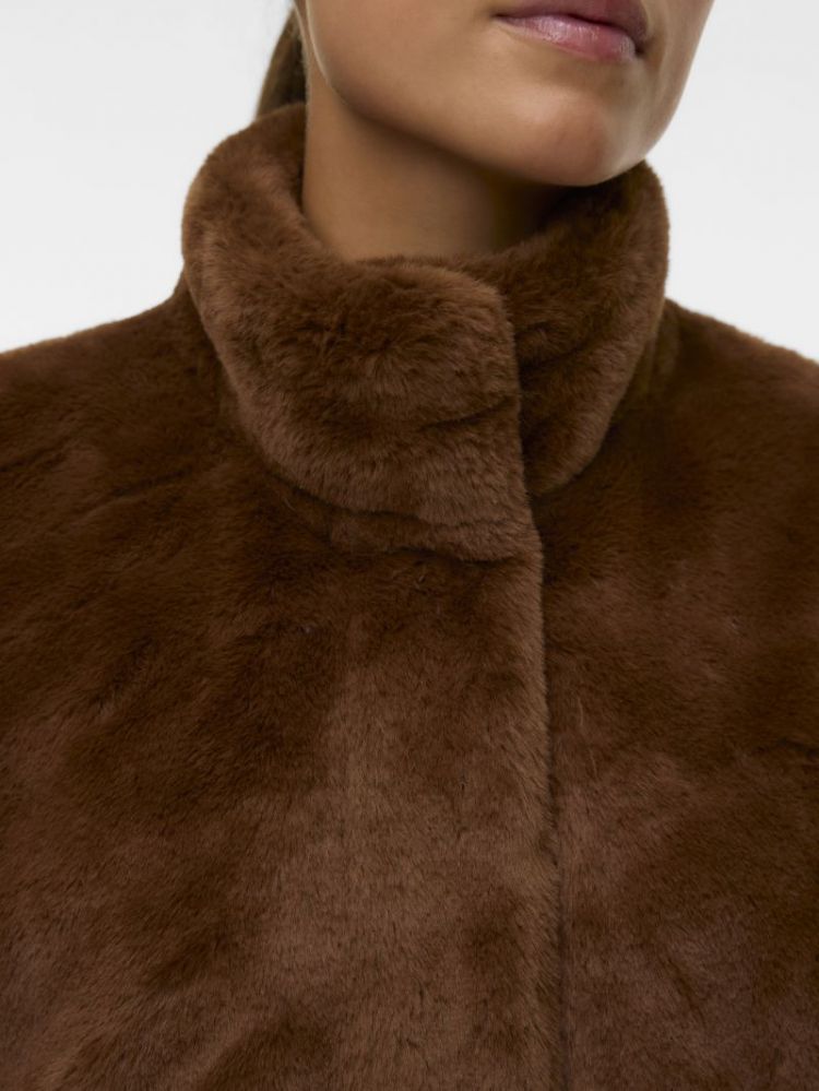 VMSONJAPOPPY FAUX FUR WAISTCOA 255337 Emperado