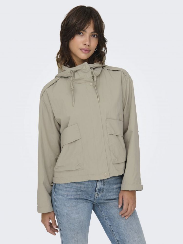 ONLMAMBA SHORT PARKA JACKET CC 185600 String