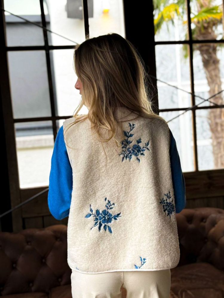 VIADA EMBROIDERY TEDDY VEST OT 177853001 Birch