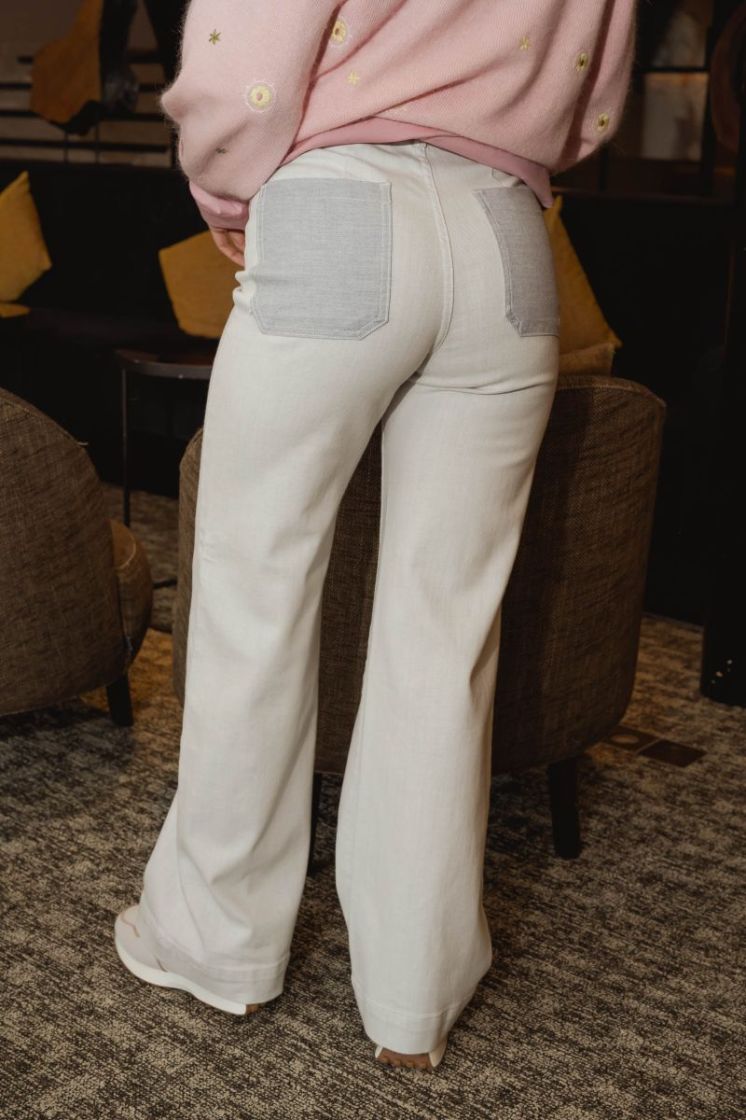  WHITE/BLUE