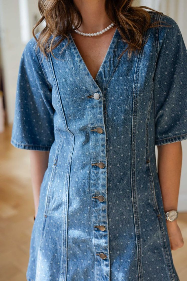 MEDIUM BLUE
