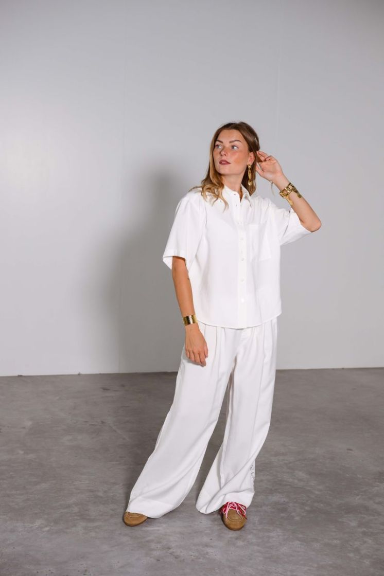  SOFT WHITE