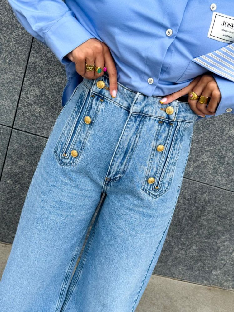  LIGHT BLUE DENI