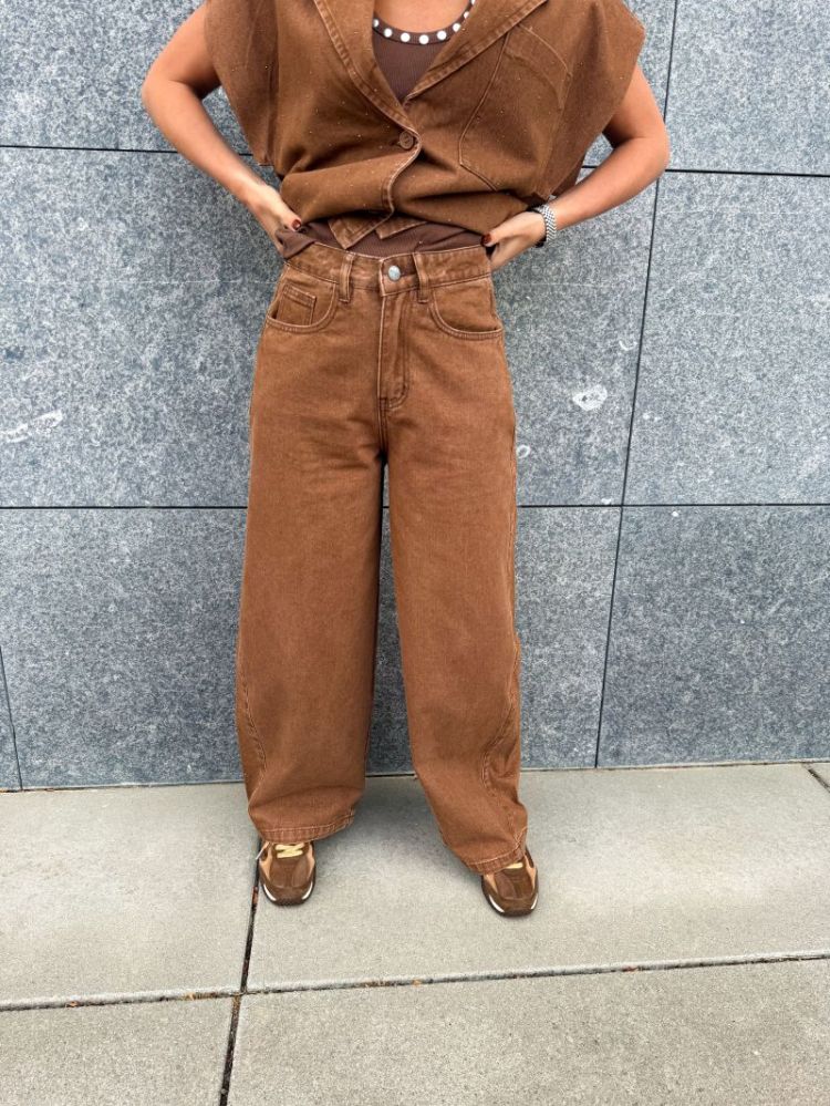 BROWN