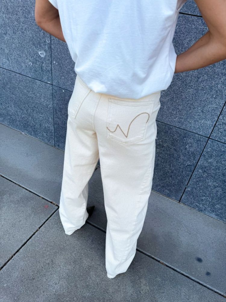  OFF WHITE