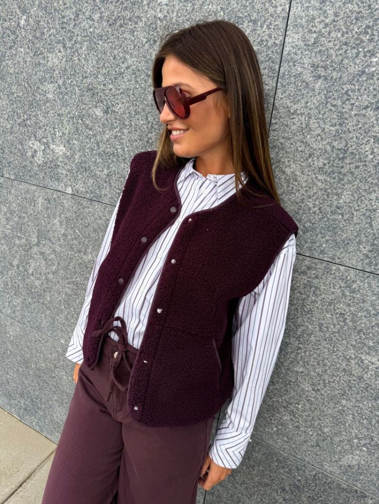JXVERA TEDDY VEST OTW NOOS 176841 Winetast