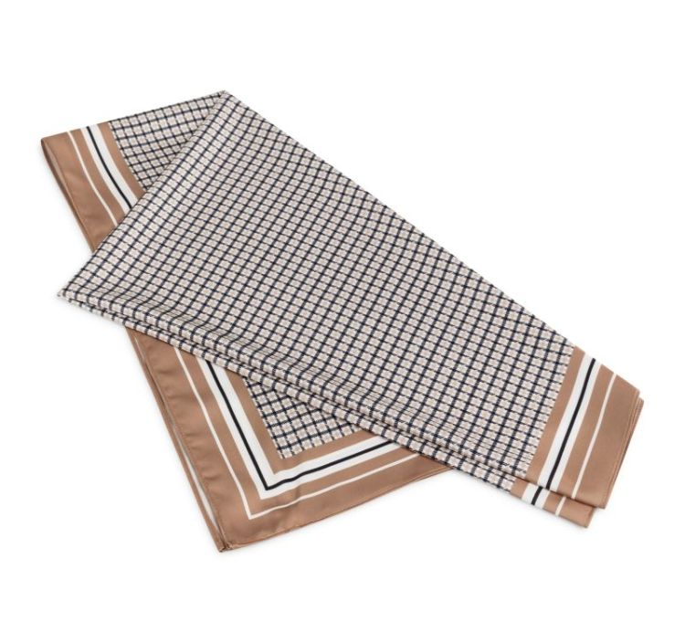  990131 BEIGE DE