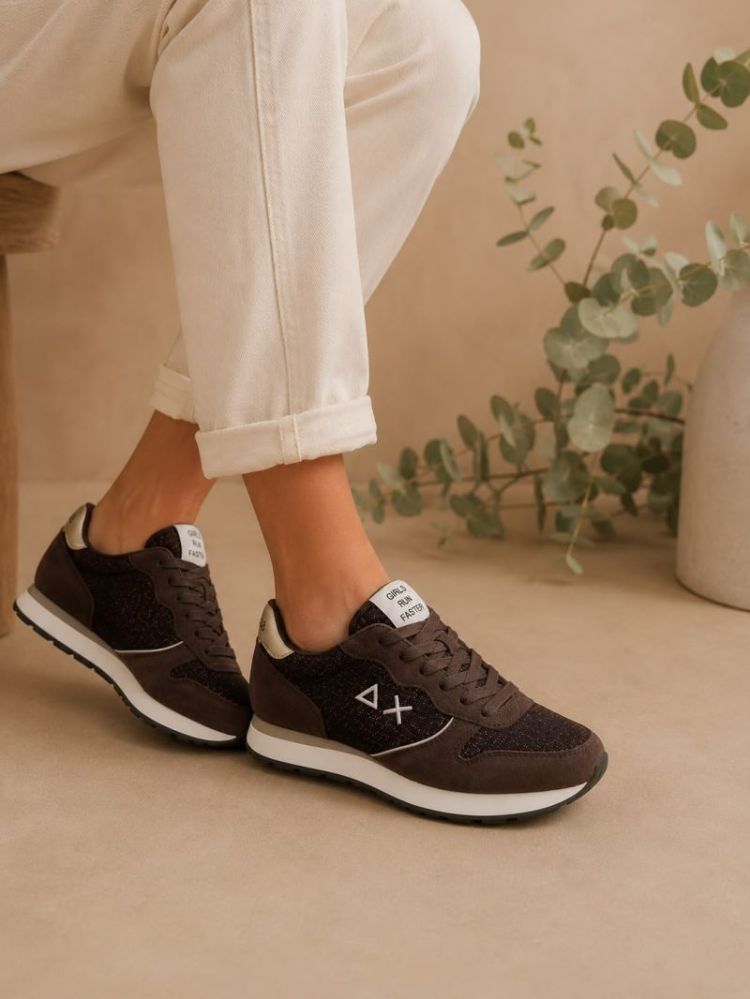  BROWN 08