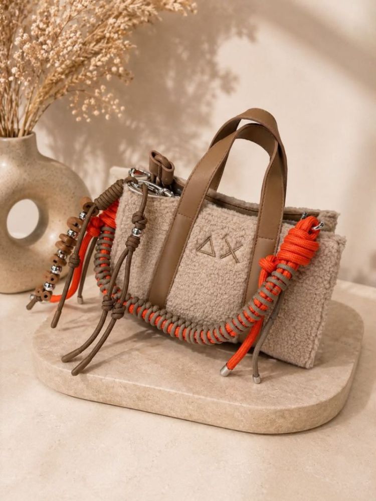  BEIGE 16