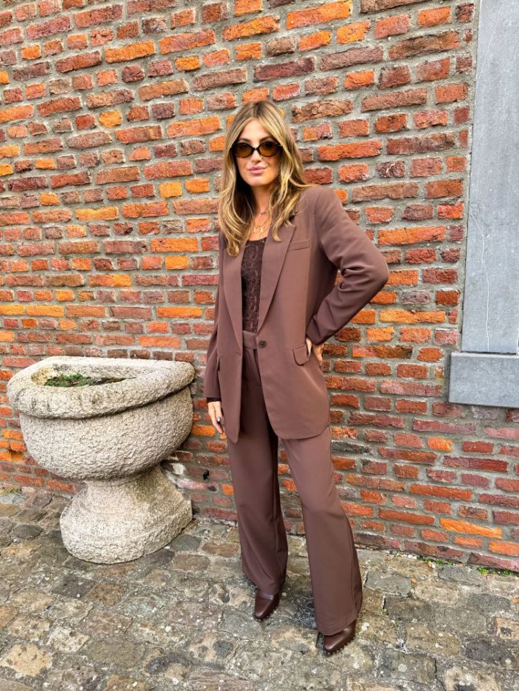 ONLLINDA-BERRY HW STR PANT CC  286415 Chocolat